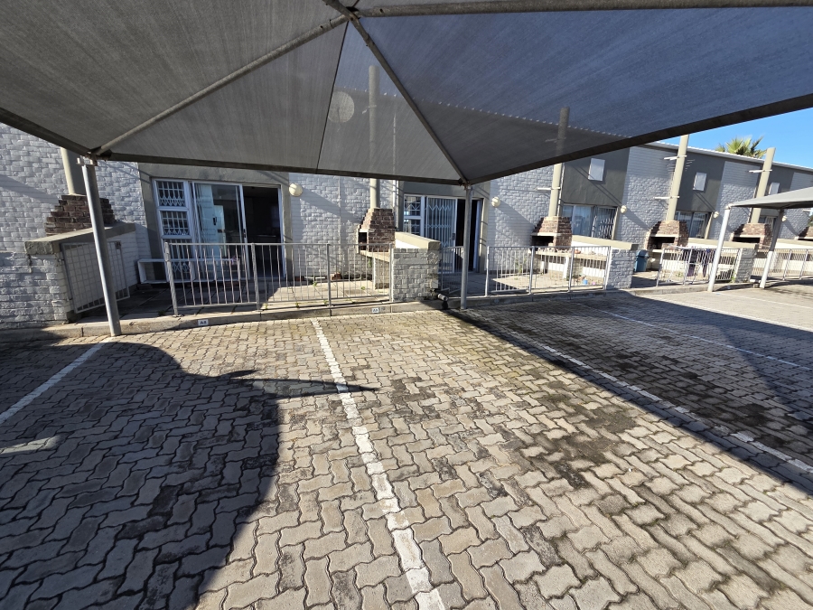 1 Bedroom Property for Sale in Humewood Eastern Cape